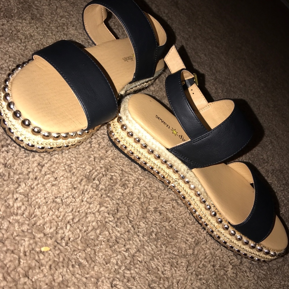 Seven dials espadrilles